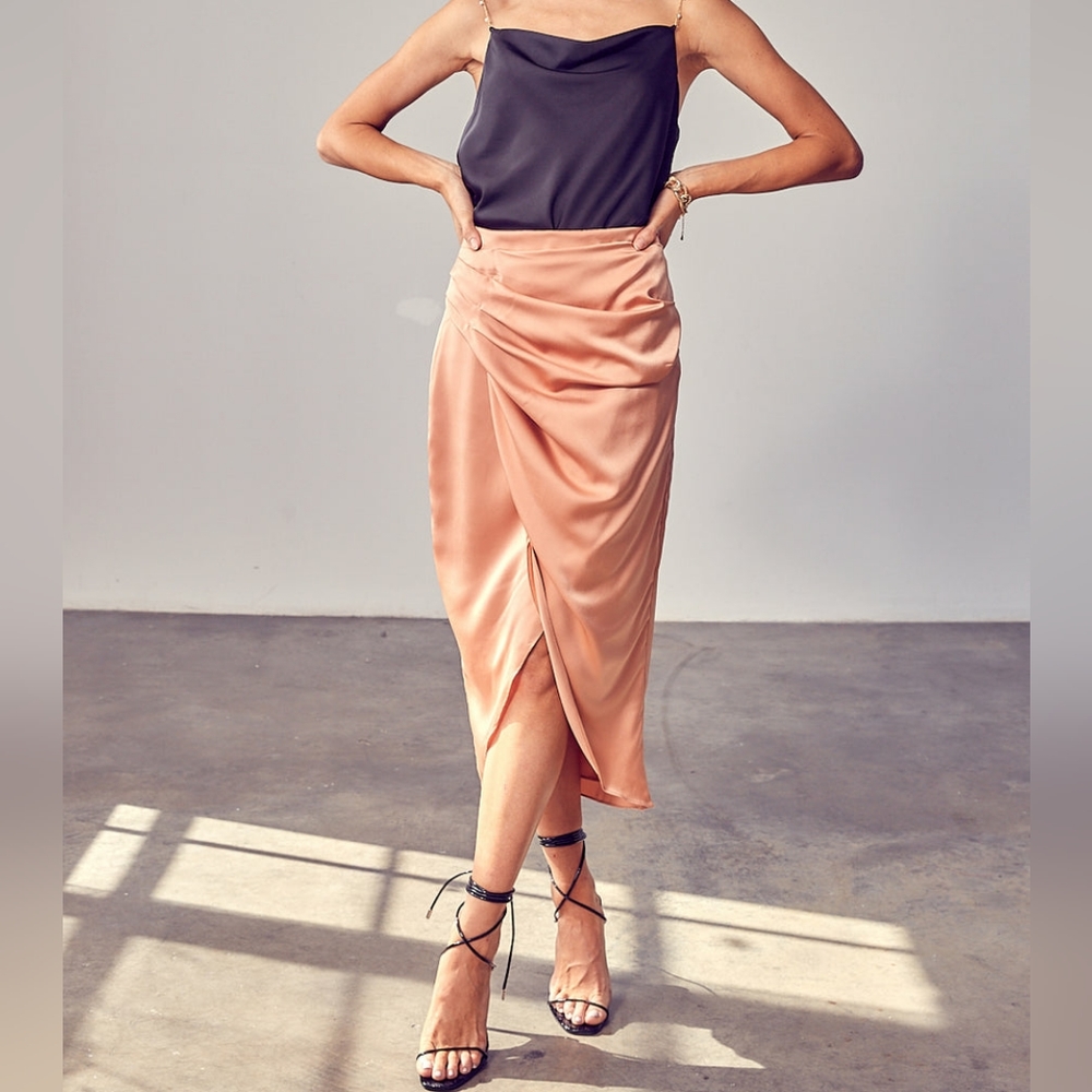 NWT MEDIUM Pleated Midi Wrap Skirt (DO+BE)